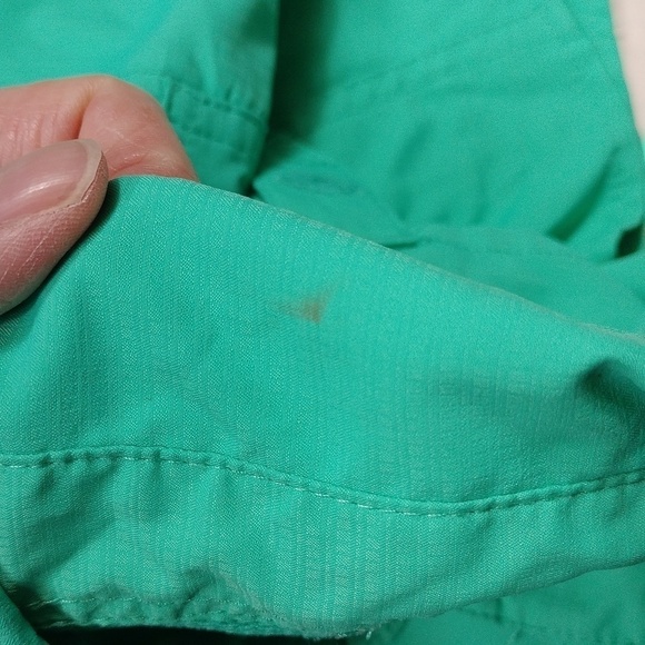 Reel Legends women's medium sized short sleeve button down shirt - Picture 11 of 13